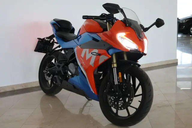 SIFIR GİBİ / HATASIZ / BOYASIZ / TERTEMİZ / DÜŞÜK KM / TURUNCU